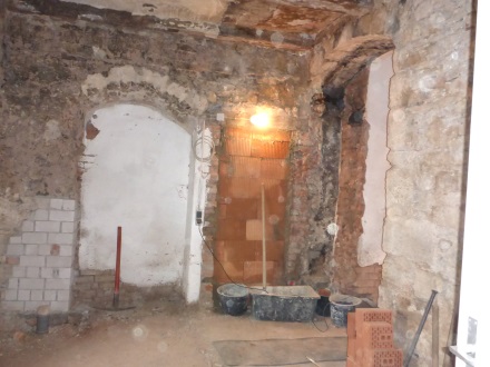 die zukünftige Küche als leere Baustelle